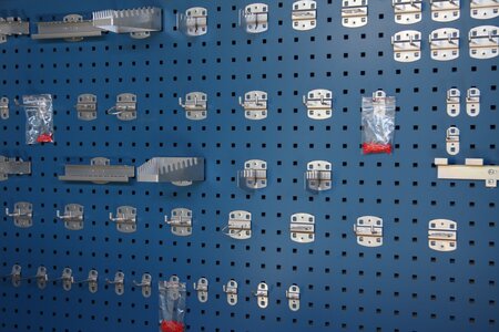 Geperforeerd wandbord, 1450x950mm. Geperforeerd wandbord, 1450x950mm.