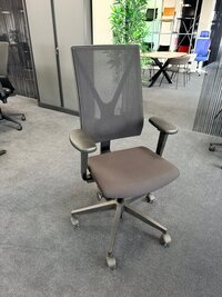 Girsberger bureaustoel Yanos