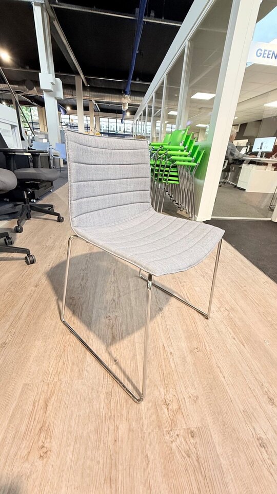 Set van 6 vergaderstoelen Arper kleur grijs