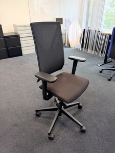 Girsberger bureaustoel Yanos