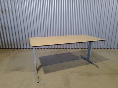 Bureau 160x80cm.