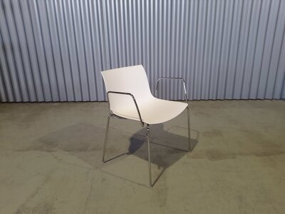 Partij Vergaderstoelen, Bijzetstoelen, Eetkamerstoelen Arper Catifa 46